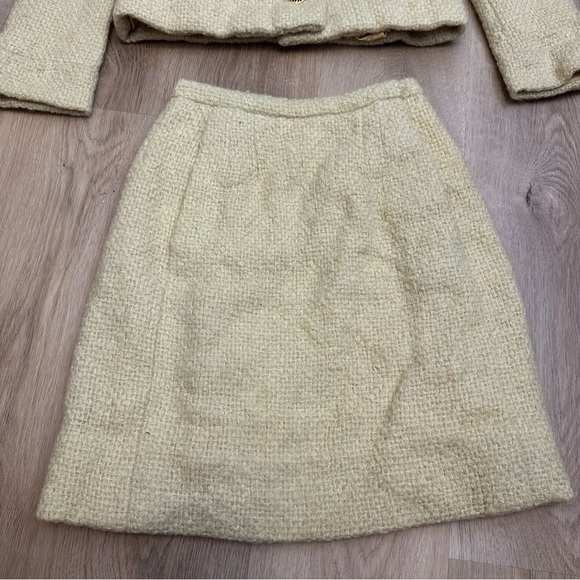 Vintage 1950’s Wool Tweed Jacket and Skirt Set - Picture 4 of 11